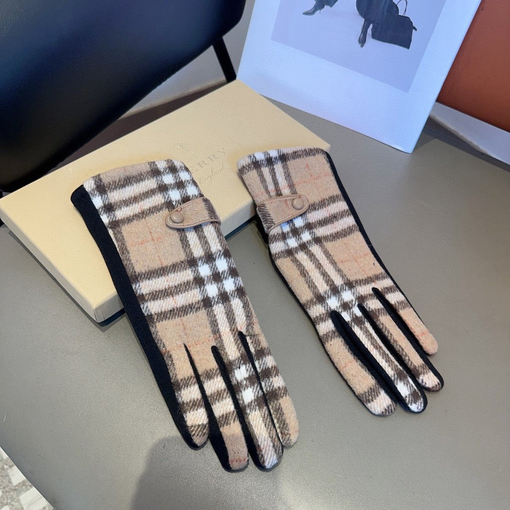 LINED GLOVES IN CAMEL BEIGE AND BLACK WOOL 453711