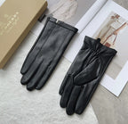 GLOVES IN BLACK LAMBSKIN 439186