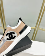 SNEAKER IN TAN BROWN SUEDE AND GREY BREATHABLE MESH