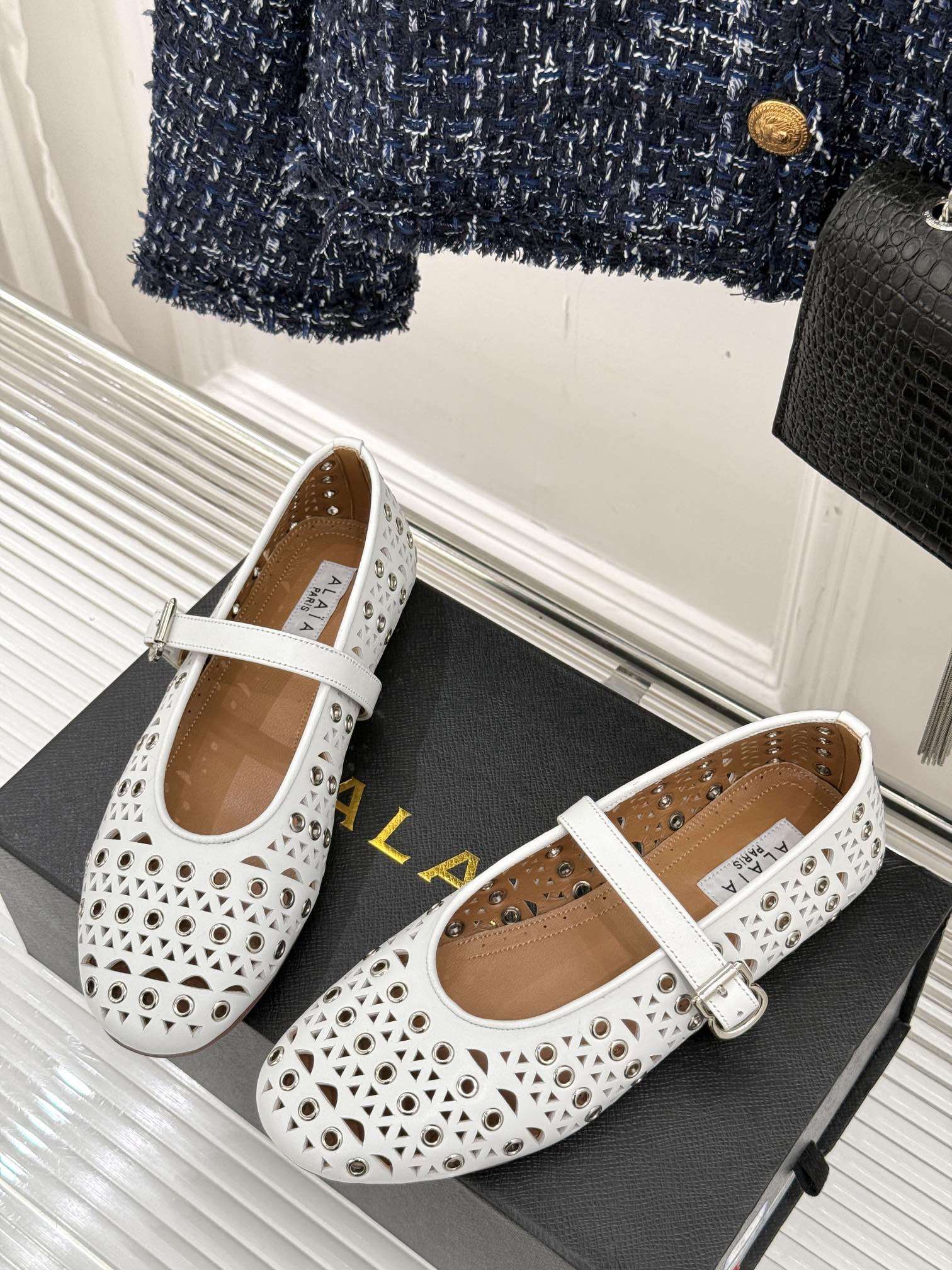 MARY JANE IN WHITE CALFSKIN