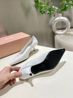 POINTED-TOE MID HEEL PUMPS IN WHITE SMOOTH LAMBSKIN