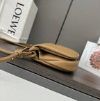 Loew Paseo Shoulder Bag 25cm Light Brown Cowhide