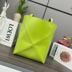 LOE 31 FUZZLE FOLD IN GREEN CHARTREUSE CALFSKIN