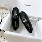 LOAFERS IN BLACK CALFSKIN HARDWARE WITH ROCK MIX CHAIN