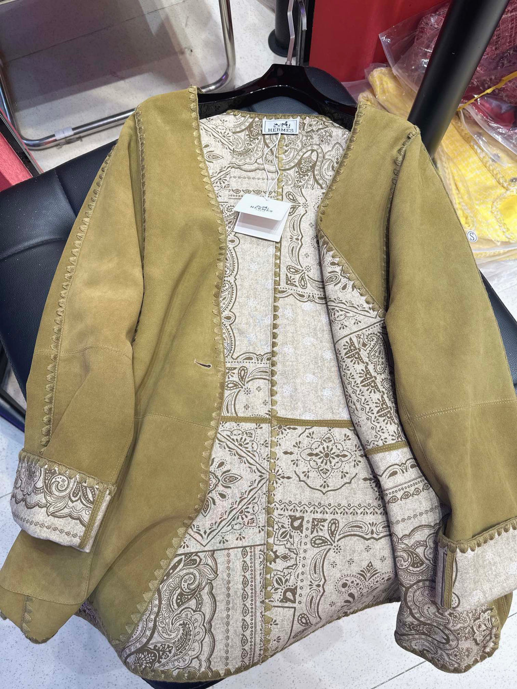 HERMES 25S MIDI SUEDE COAT 162