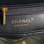 SMALL FLAP BAG 21 IN BLACK CALFSKIN GOLD DOUBLE C THICK CHAIN