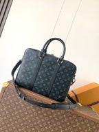 LV M46457 Porte-Documents Voyage NM Black Monogram Eclipse Canvas