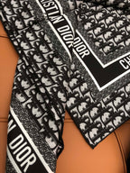 DIOR SCARF 90 IN SILK 704589