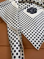 CHANEL 25S SCARF 90 IN SILK 703691