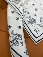 CHANEL 25S SCARF 90 IN SILK 703705