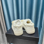 THICK-SOLED SHOES IN WHITE WOVEN WOOL