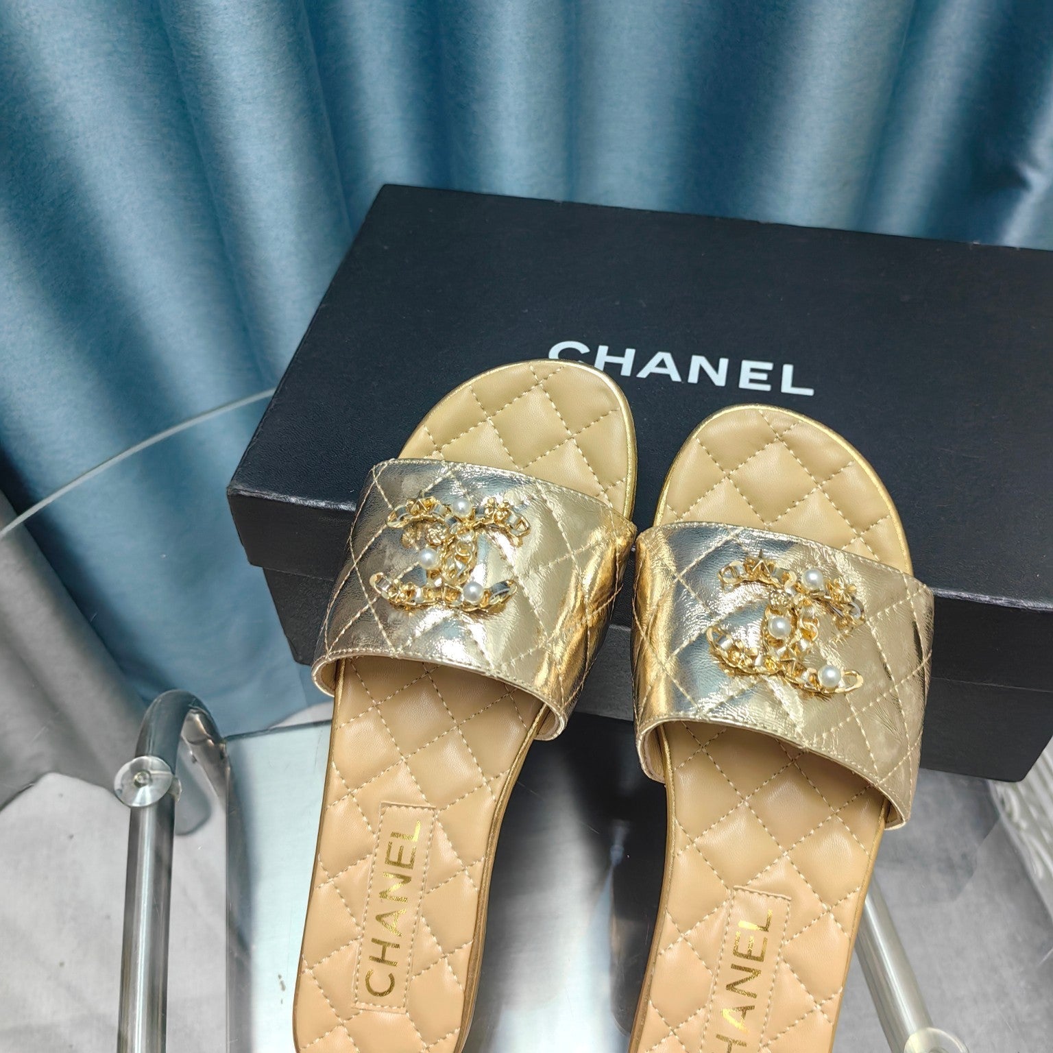QUILTED SLIPPERS SILVER MIX BEIGE CREAM SHEEPSKIN