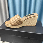 WEDGE CAMEL BEIGE SHEEPSKIN