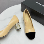 CC HIGH HEEL 25S IN BEIGE LAMBSKIN AND BLACK SUEDE WITH PEARL HEEL STYLE 4