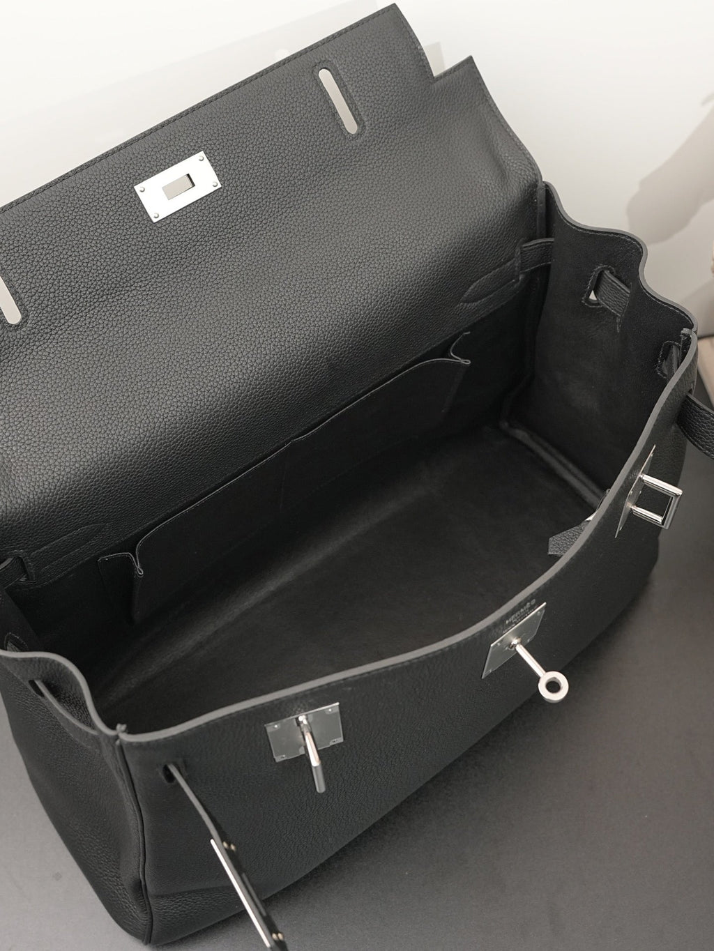HM Kelly Max Bag 42cm Black Togo Leather 284505