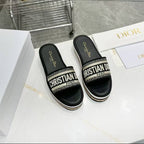 CD DWAY PLATFORM SLIDE IN BLACK AND WHITE COTTON EMBOSSED LOGO