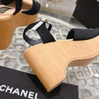 WEDGE SANDALS IN BLACK LAMBSKIN WITH WHITE LOGO