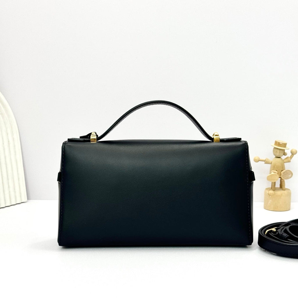 LP Extra Pouch L23 Black Smooth Calfskin 282128