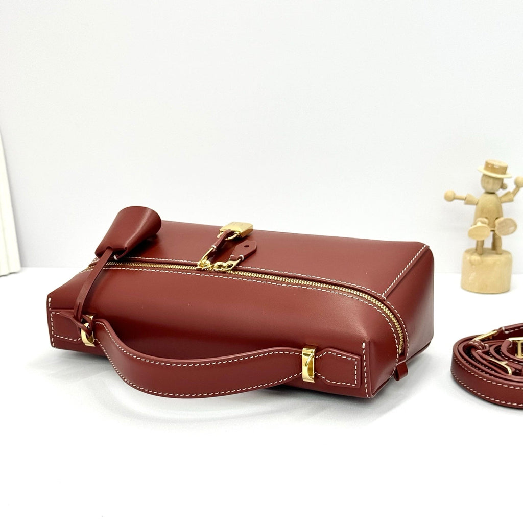 LP Extra Pouch L23 Burgundy Smooth Calfskin 282131
