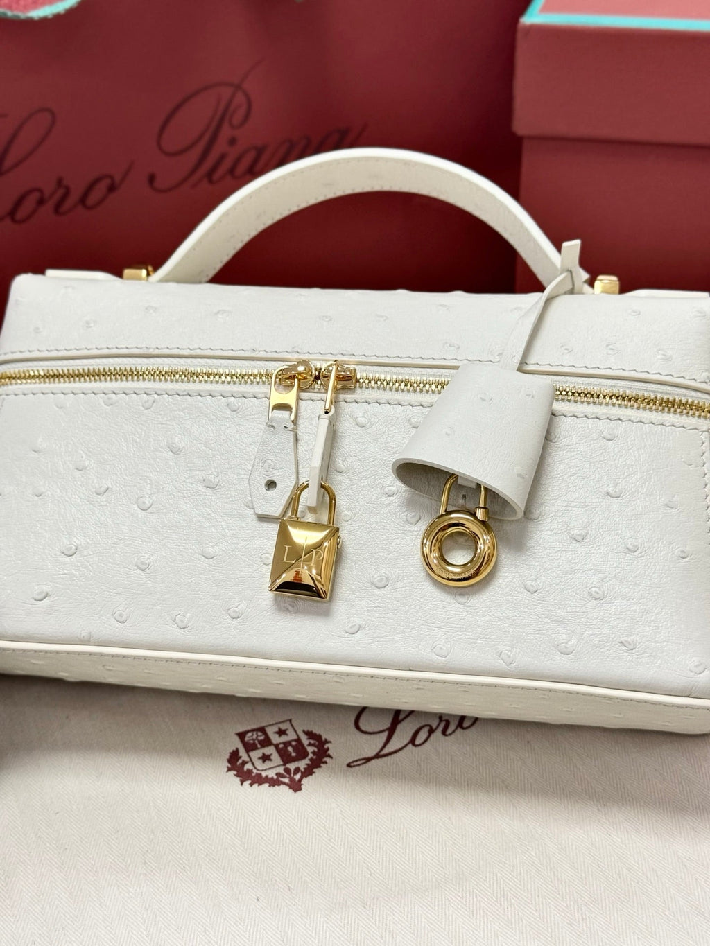 LP Extra Pouch L23 Off-White Ostrich Pattern Leather