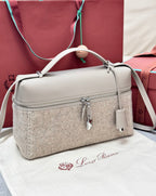 LP Extra Pouch L27 Cream Cashmere Calfskin 282244
