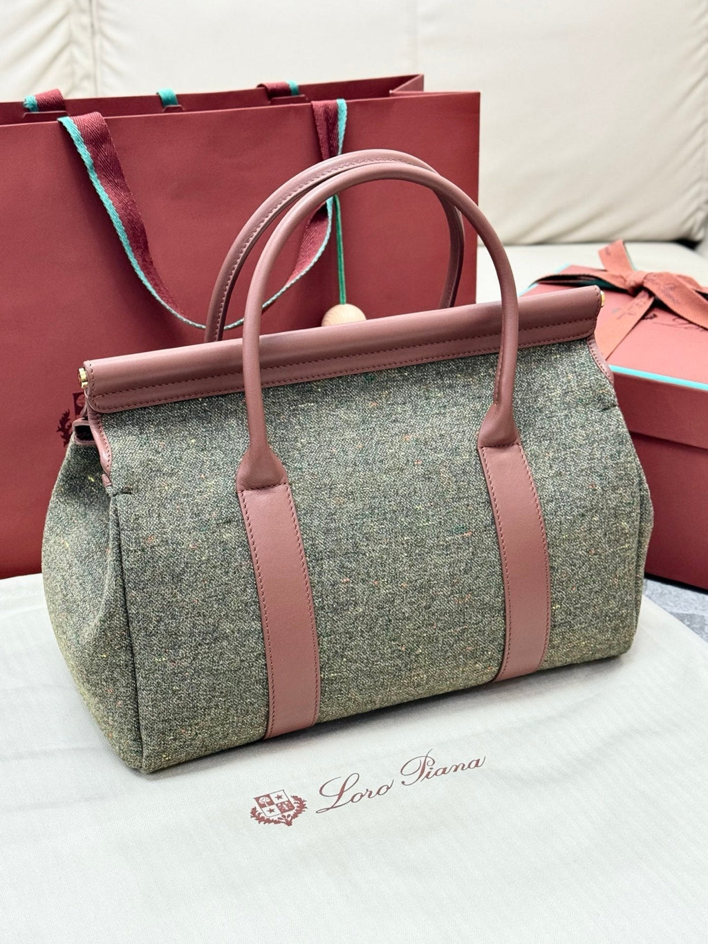 LP Loom L32 Muted Pink Cashmere Calfskin 282239
