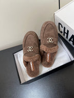 LOAFERS MULE IN MEDIUM BROWN SUEDE AND FLEECE LINING