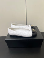 CC BALLET FLAT 25SS IN WHITE MIX BLACK LAMBSKIN WITH GOLD HARDWARE