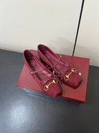 GG MARY JANE 25S IN DARK RED CANVAS WITH GOLD HARDWARE