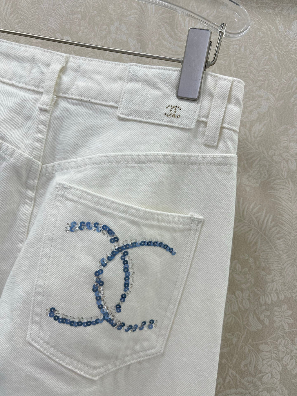 CHANEL PLAIN WHITE DENIM PANTS 275041