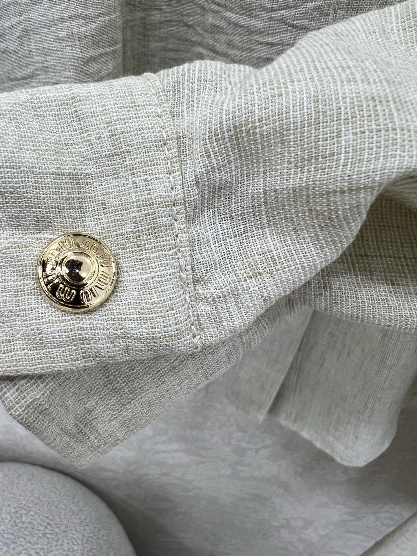 CHANEL SHIRT AND WIDE-LEG TRORS SET STYLE 33