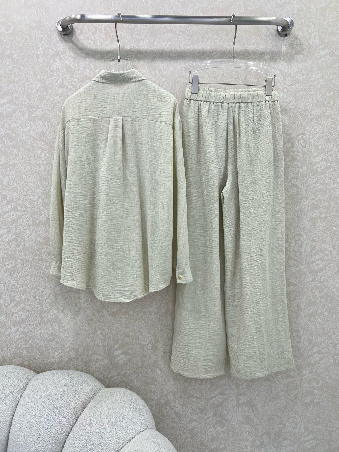 CHANEL SHIRT AND WIDE-LEG TRORS SET STYLE 33