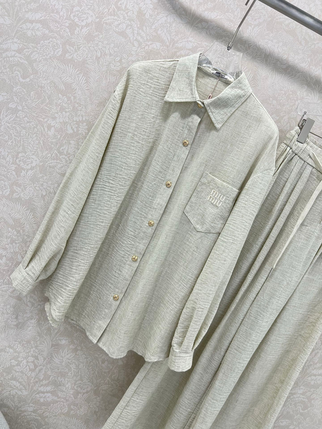 CHANEL SHIRT AND WIDE-LEG TRORS SET STYLE 33