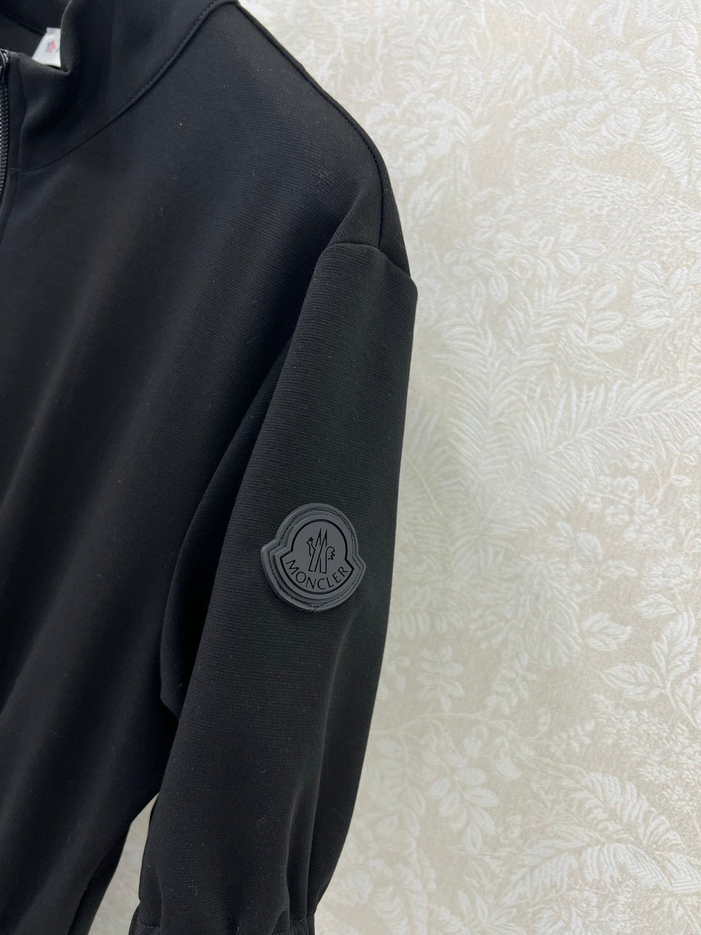 MONCLER SHORT-SLEEVE LONG DRESS WITH STAND COLLAR 275248