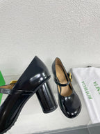 ATOMIC MARY-JANE PUMP 9 CM IN BLACK CALFSKIN