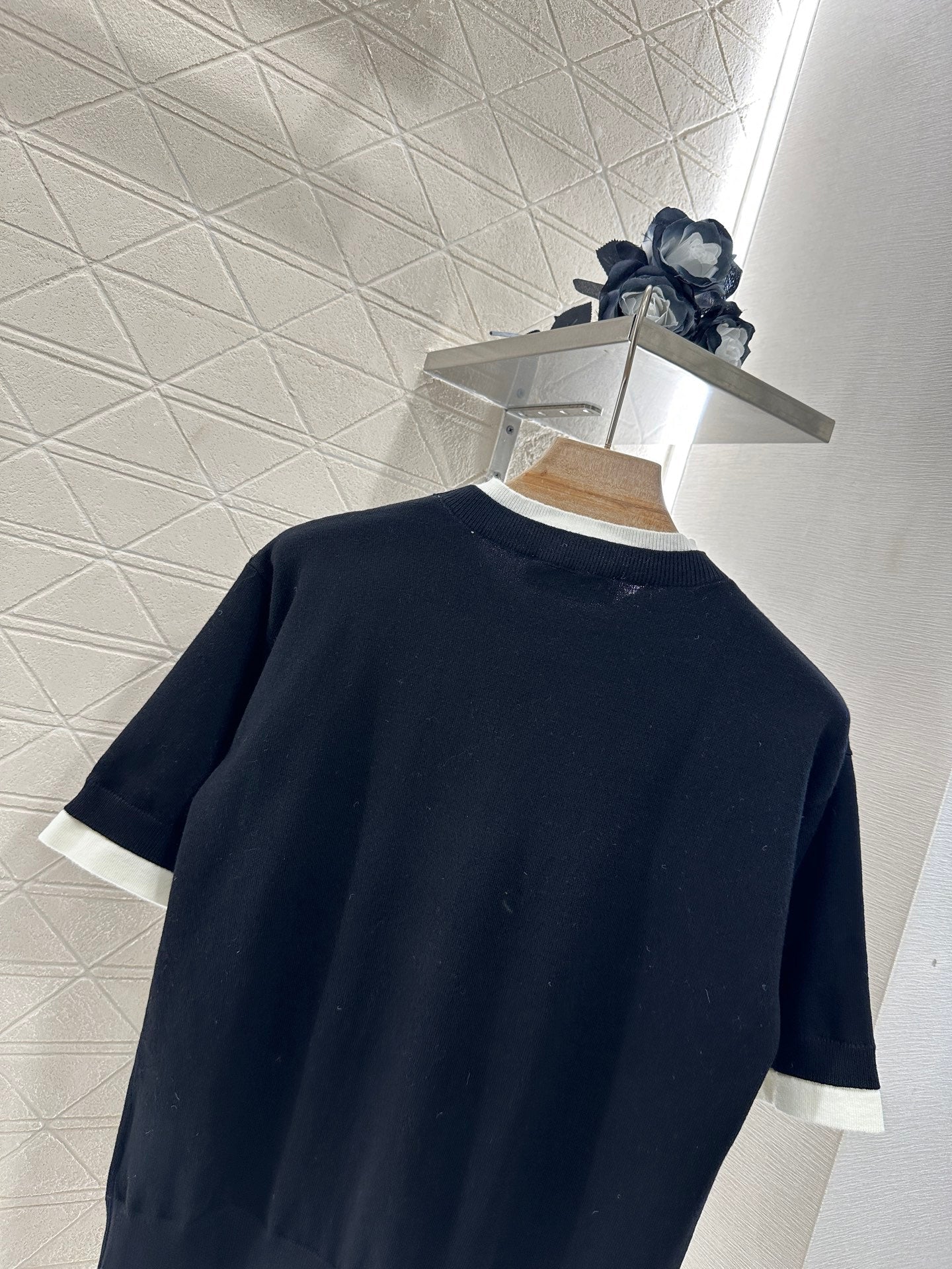 MIUMIU SHORT-SLEEVE KNIT TOP 276589