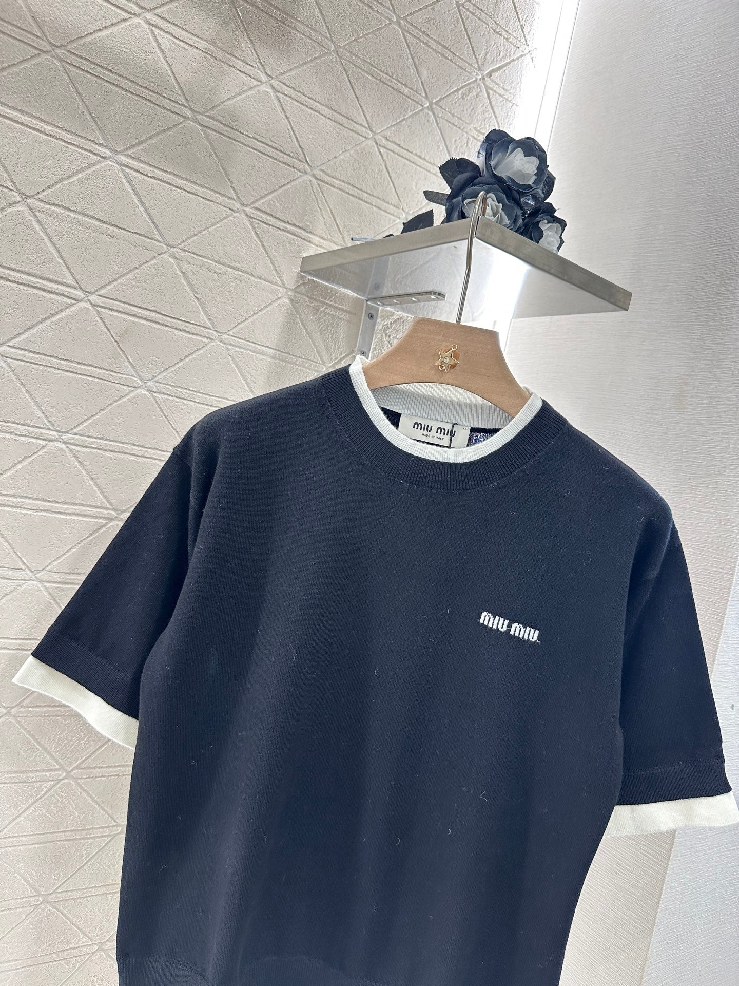 MIUMIU SHORT-SLEEVE KNIT TOP 276589