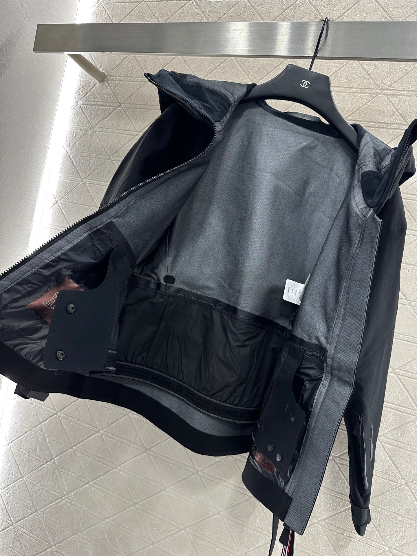 MONCLER 25S JACKET 290975
