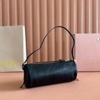 NAPPA POUCH 22 IN BLACK CALFSKIN