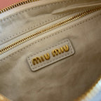POCKET HANDBAG 21 IN WHITE CALFSKIN
