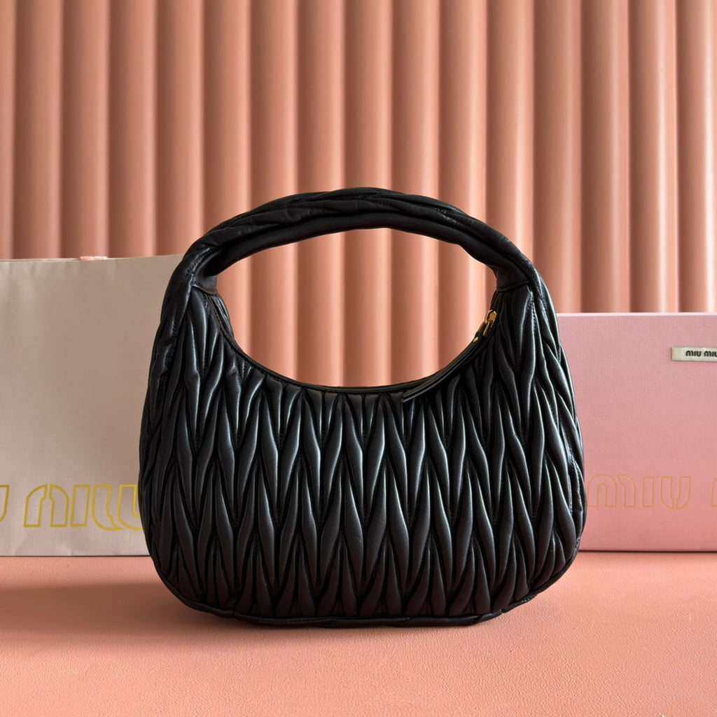 Miu Wander Matelassé Shoulder Bag 29cm Black Lambskin