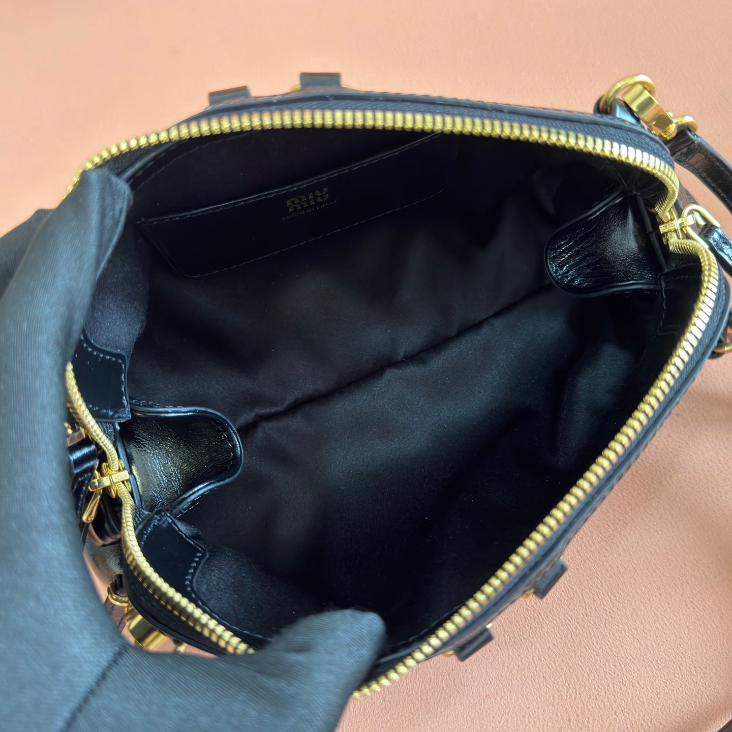 Miu Caprice Clutch Black Leather 280753