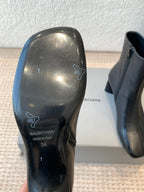 ANKLE BOOTS IN BLACK LOGO EMBOSSED SOFT SHEEPSKIN