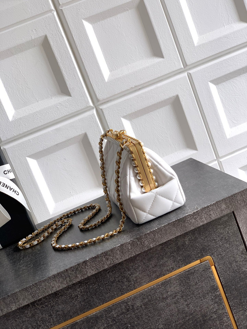 Chanel 2026 Pearl Clutch White Gold Lambskin 321881