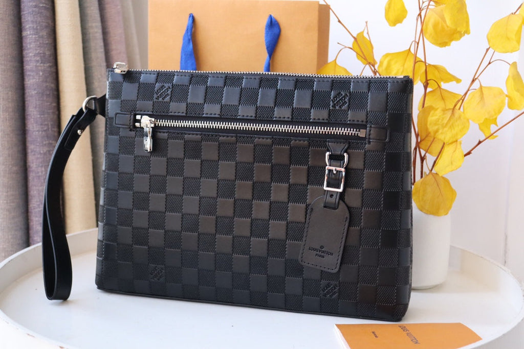 LV N40504 Takeoff Pouch Black Damier Infini Leather 179426