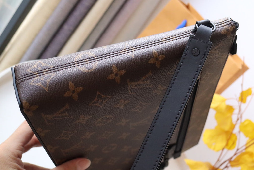 LV N40505 Takeoff Pouch Damier Infini Leather 179427