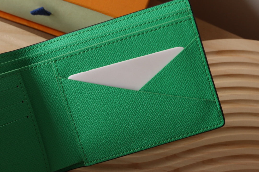 LV M30995 Multiple Wallet Green Monogram Canvas & Taïga Leather 180059