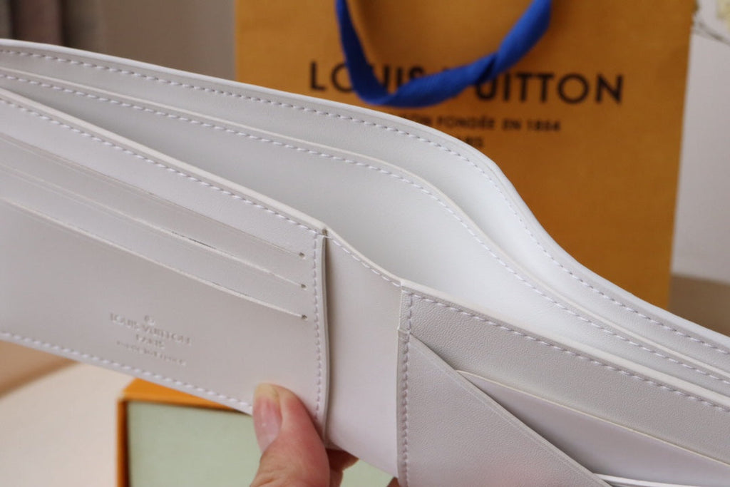 LV Multiple Wallet White Black Monogram Cowhide 248063