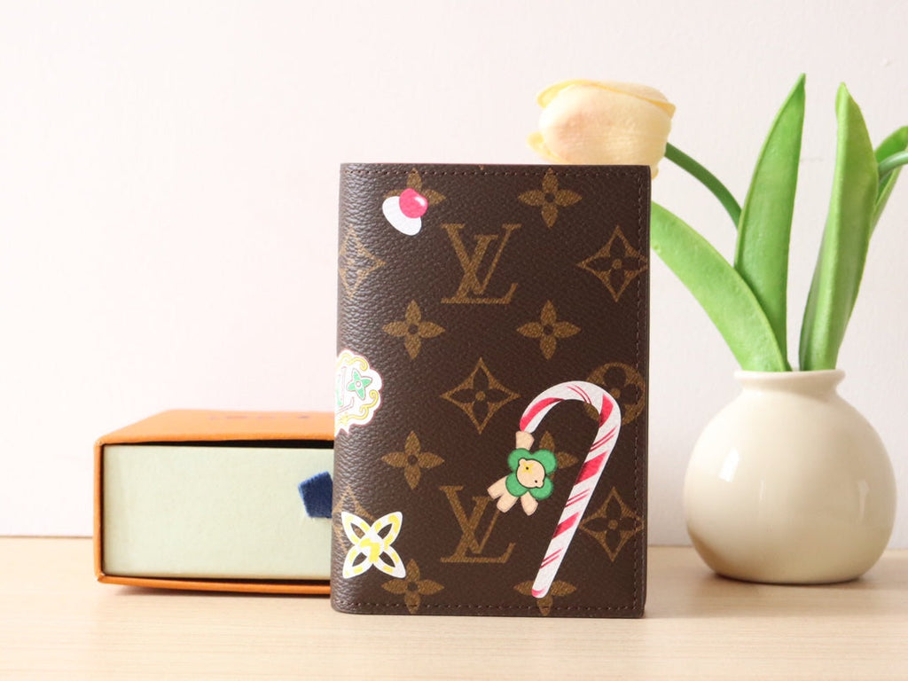 LV M12237 Passport Cover Candy Red Monogram Canvas 224254