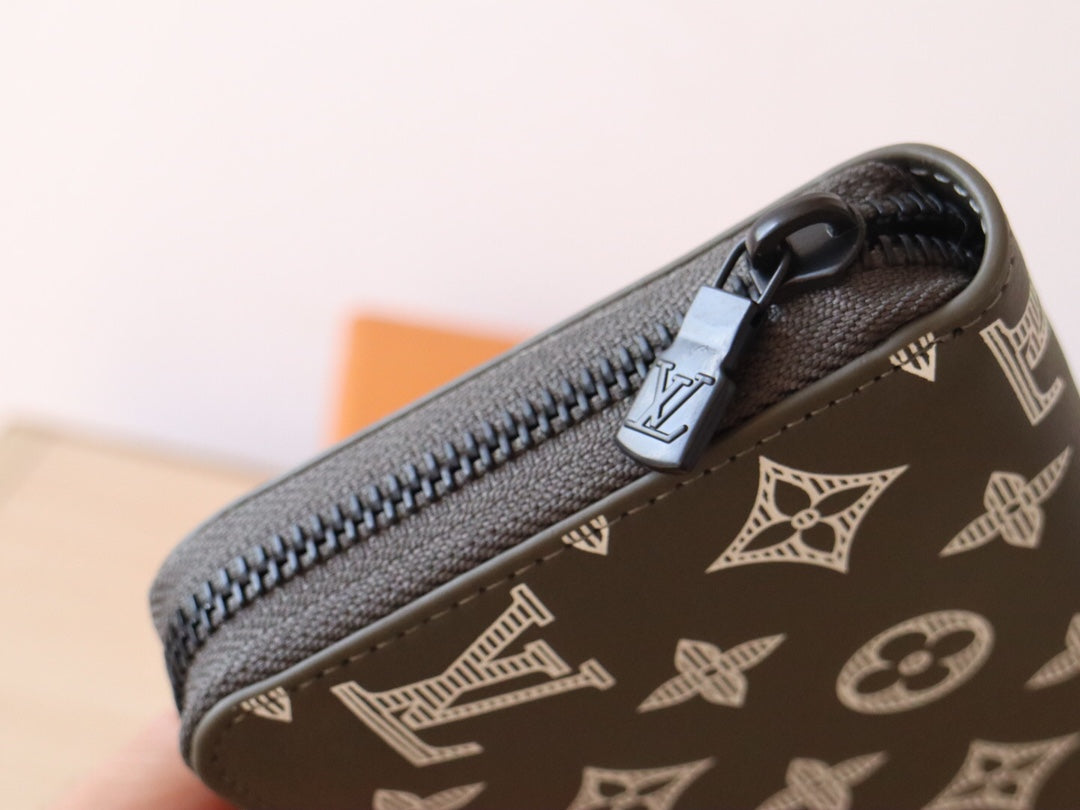 LV M12578 Zipper Wallet Anthracite Grey Monogram Cowhide 224284
